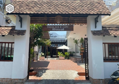 THI CÔNG NỘI THẤT QUÁN COFFEE ROYAL TEA & COFFEE CÀ NÁ